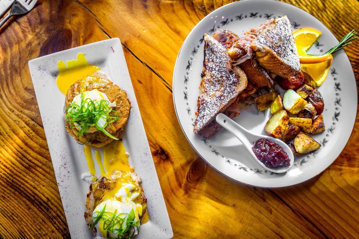 PetoskeyArea's tweet photo. Brunch at Pond Hill Farm is not to be missed. Catch it while it's here in the winter! This weekend is by reservation only on February 14th &amp; 15th due to high demand. Book on their website or click the link to learn more. 

https://t.co/SgokrQhOnn https://t.co/t6L7yqZNlC