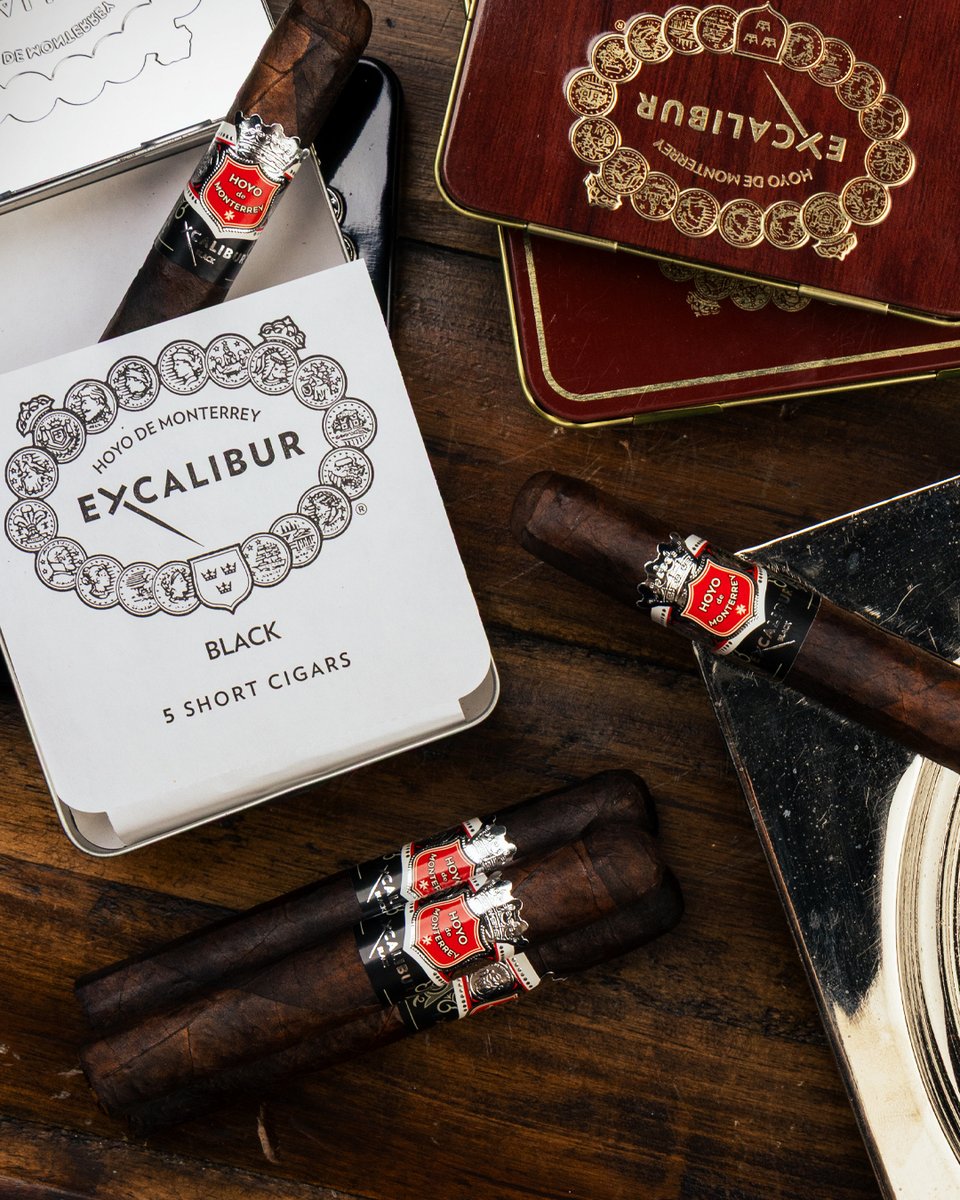 When the temperatures drop, pick up a pack of Excalibur minis for your wintertime smoke sessions. 

#HoyoDeMonterrey #Cigars #CigarsOfInstagram #CigarLifestyle