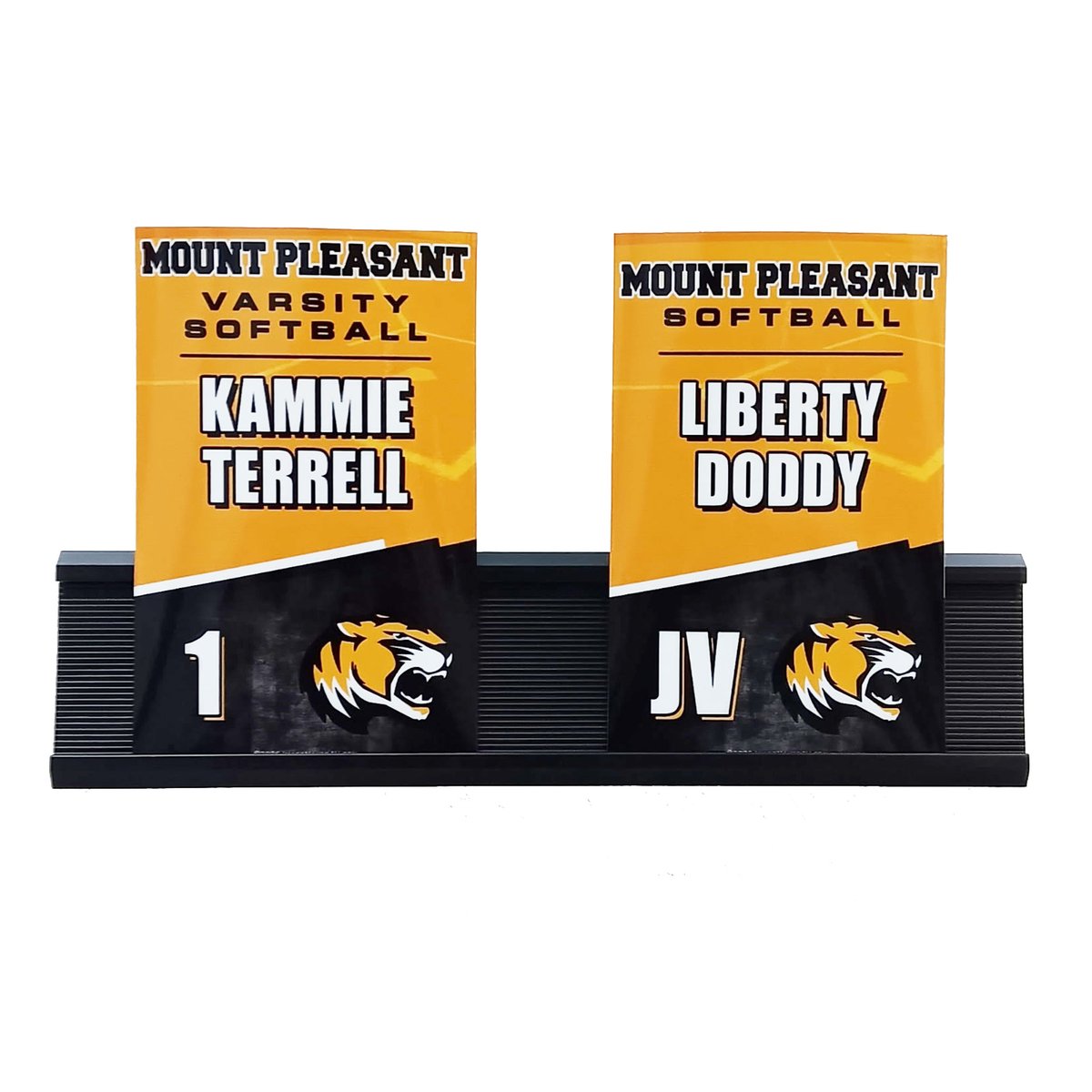 imagemakers4u's tweet image. Mount Pleasant Softball is ready for the season with new bag and locker tags. Organized, polished, and team proud! Shout out to Coach Tarrant for trusting #imagemaker4u with this project!
#graphicdesign #custombagtags #customlockertags #MountPleasantTX #mountpleasanttigers