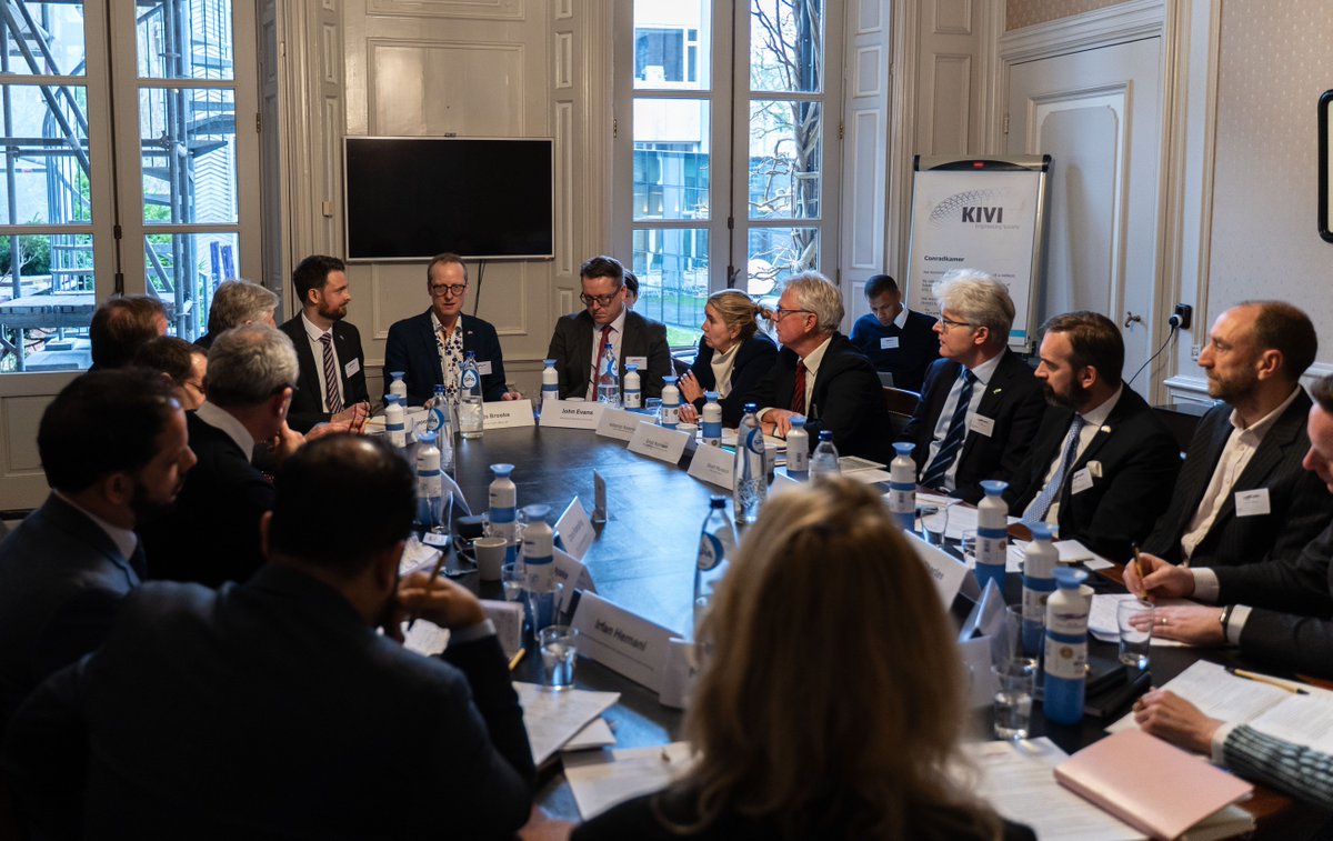 Netherlands Embassy 🇬🇧 tweet media