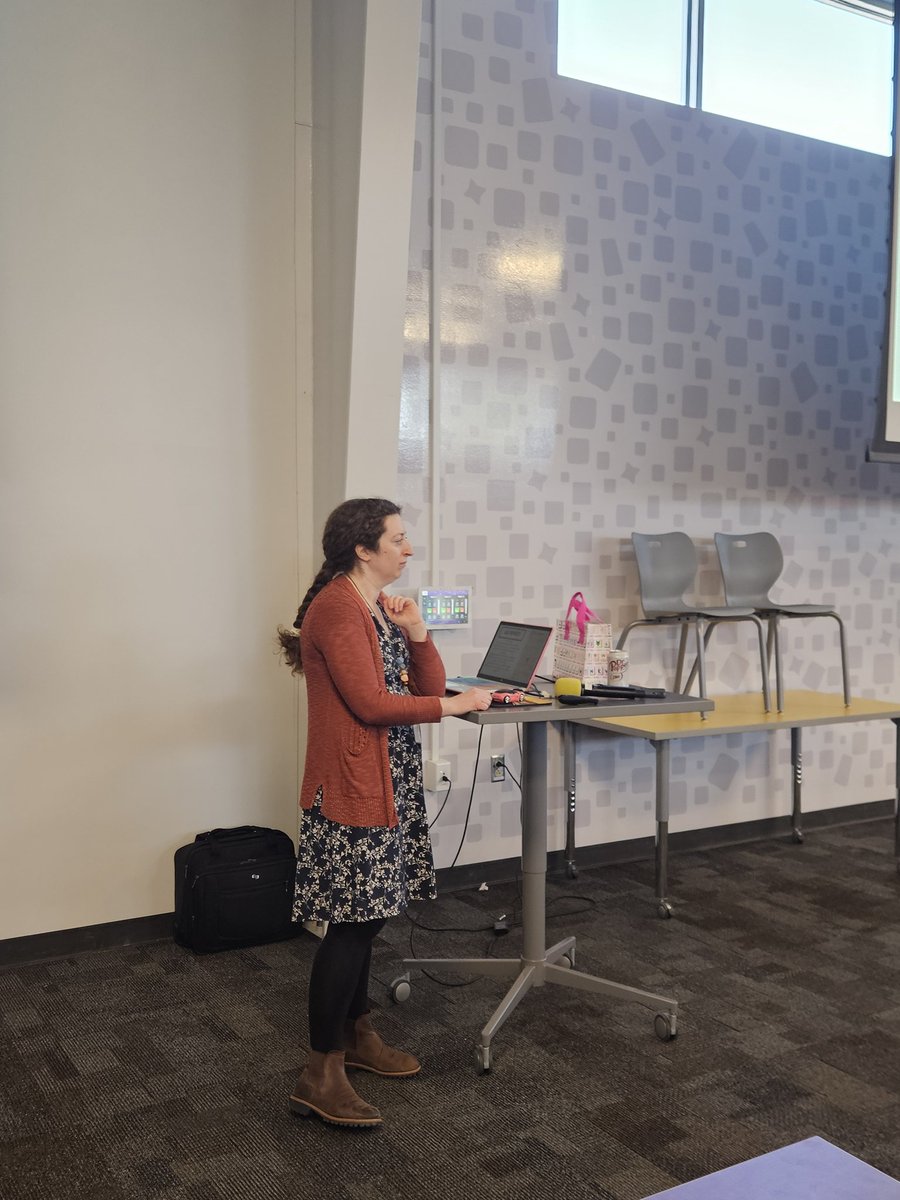 JCPS Language Services tweet media