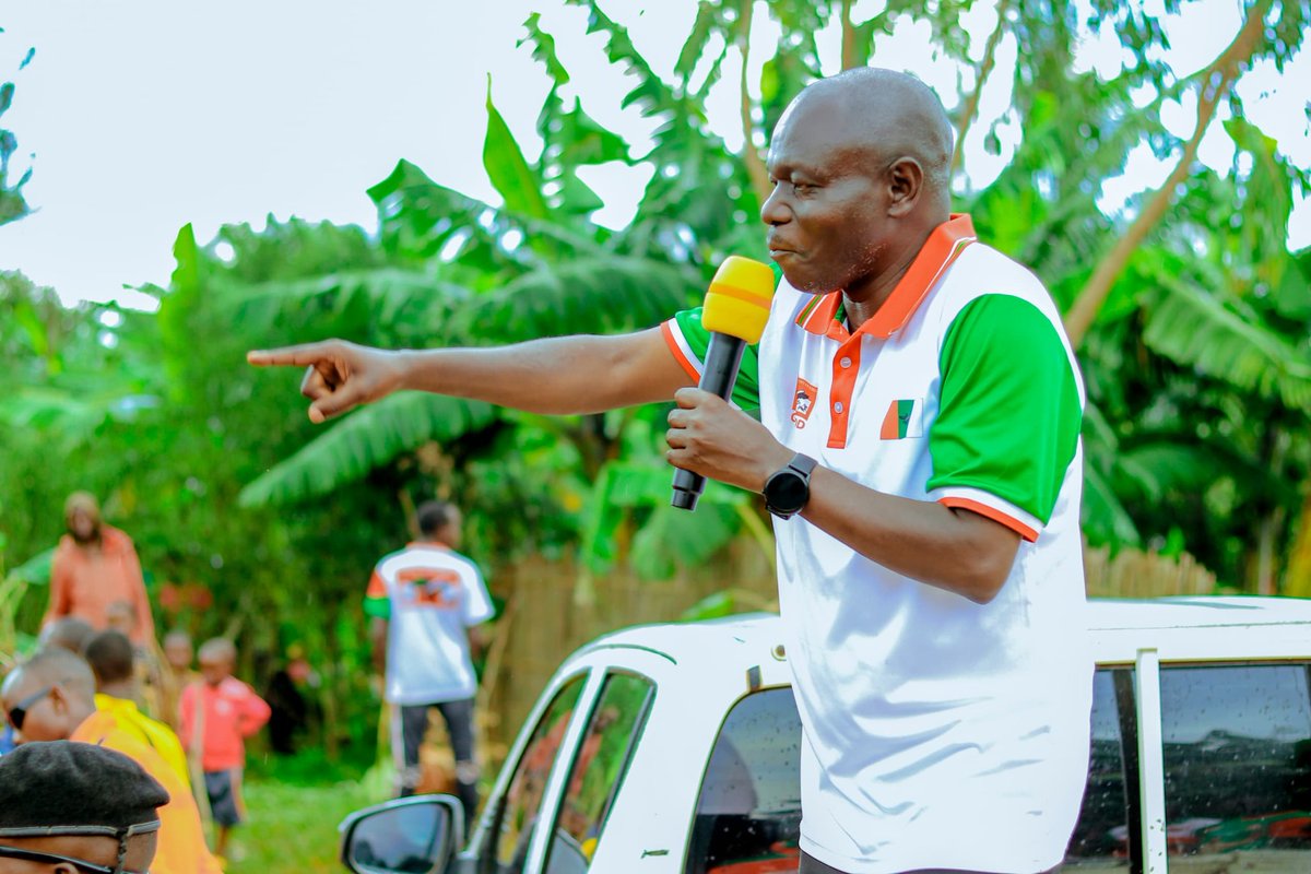CnddFddButanyer's tweet photo. 10/02/2026 Umunyambanga wa @CnddFdd muntara ya Butanyerera arabandanya agendera imitumba igize komine Tangara,unomunsi yagendeye imitumba ya #Ruhengeri,#Musumba,#Buhoro,#Butaganda,#Sigi na #Gitanga ya zone #Gatobo aho yasanze iyo zone imaze gutera ivoka kubice 160%
@R_Ndikuriyo https://t.co/VlN1K8Fngf