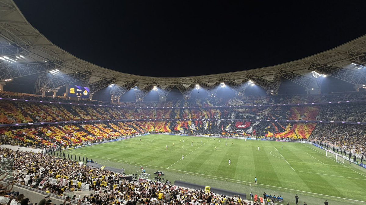 الاتحاد (كبير القارة وسيدها) 💛🏆
كما فعلها بدون دعم..
كما فعلها بـ3 أجانب فقط..
كما فعلها بدون فصل الشرق عن الغرب..
كما فعلها بدون نظام التجمع..

قادر يفعلها من جديد!

يارب العباد انصر الاتحاد 🤲🐅💛🖤
#الاتحاد_الغرافه