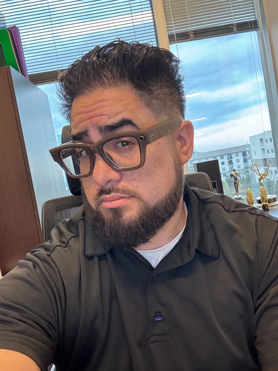 aifilmmaker's tweet image. I cut off half my hair! Much needed though. Welcome to my office btw #producer