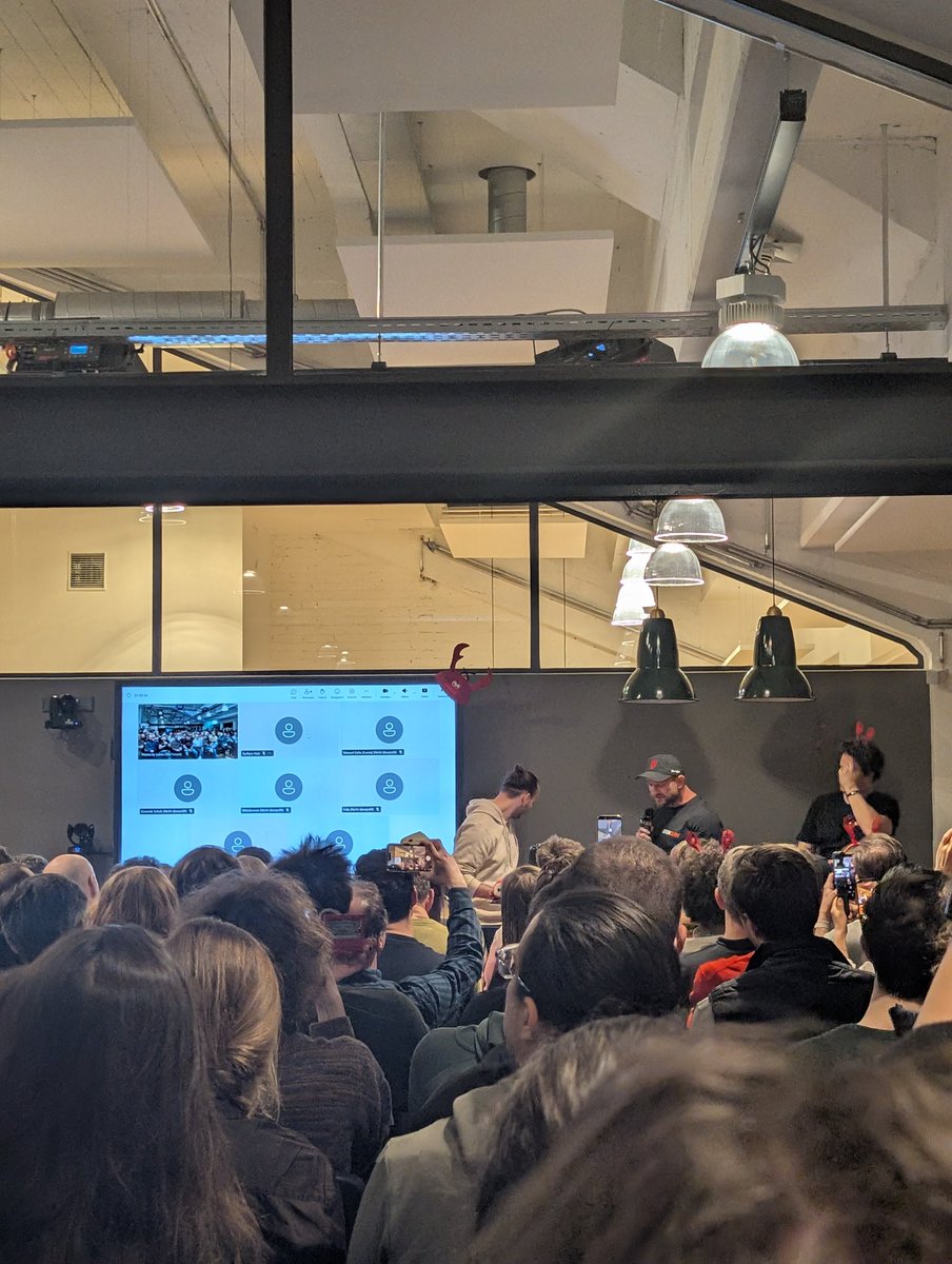 Philipp Omenitsch tweet media