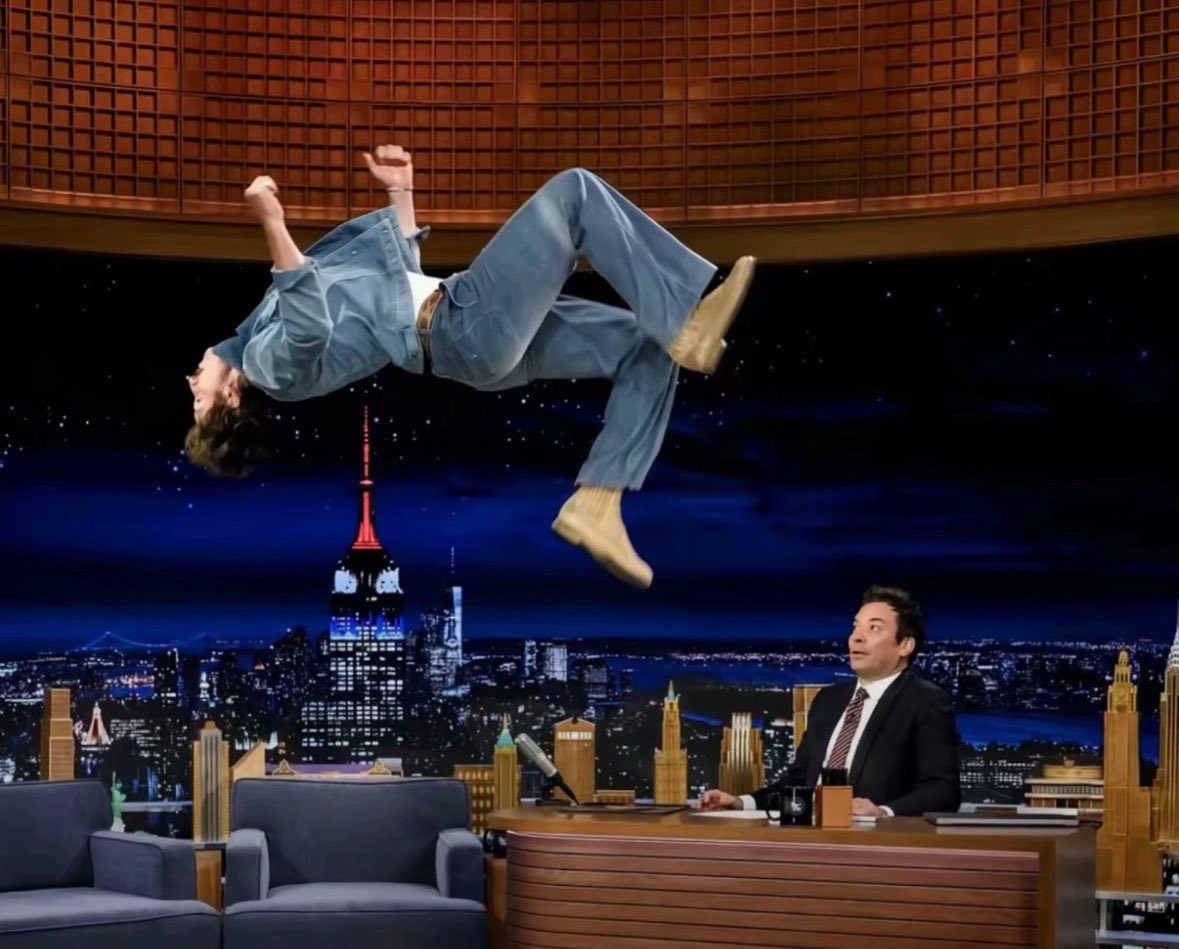 “whoop whoop whoop whoop firetruck” 

winwin: