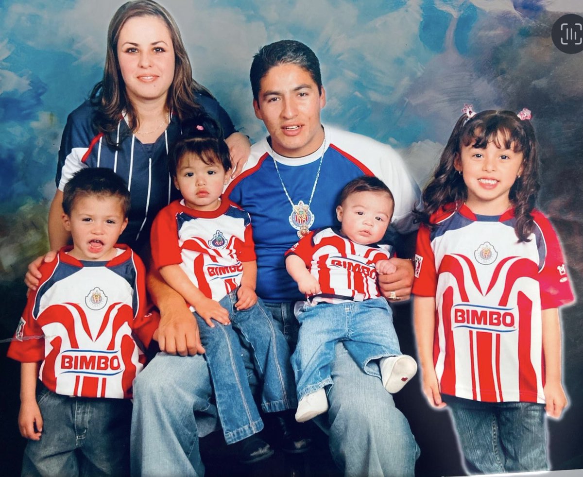 Chivas's tweet photo. 🇦🇹 Un sueño hecho realidad ❤️ https://t.co/jwfGL3klde