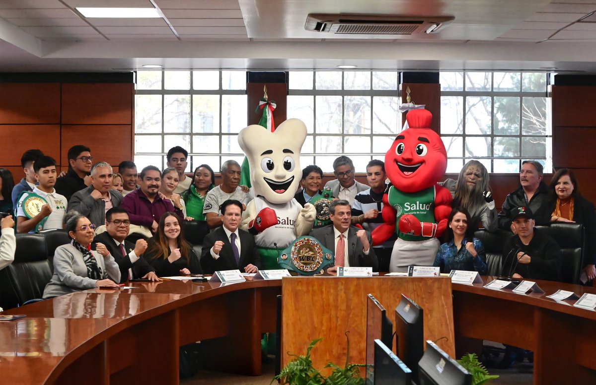 En el marco del Mundial Social 2026, los personajes embajadores por la salud Muuk’ y Toj Óol se presentaron ante el Consejo Mundial de Boxeo (CMB) para promover la actividad física, impulsar hábitos saludables, prevenir adicciones y fortalecer el tejido social. 🥊

Durante el