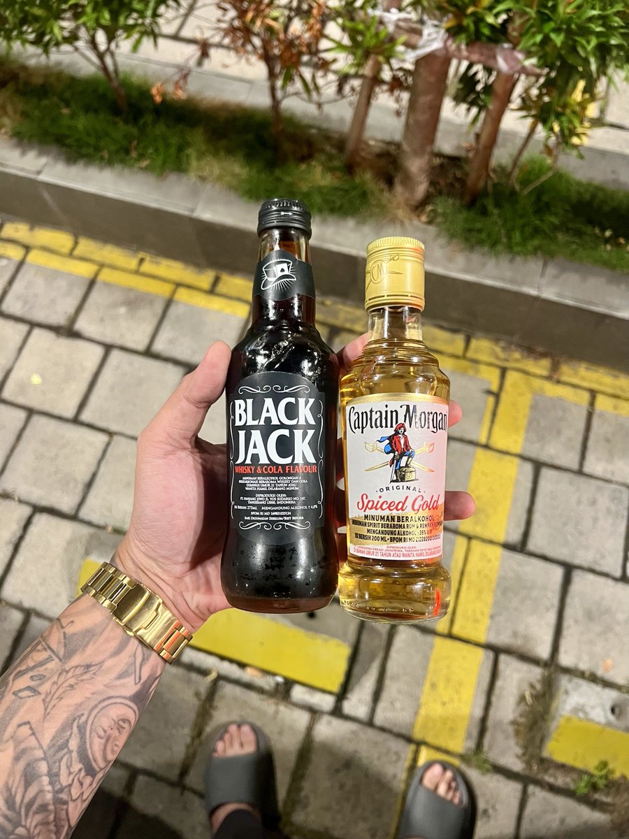 killrvr's tweet image. Siapa yg ngk pernah bohong dan selalu ada pas kita butuh? Yak betul. 
Meet my tiny boyz! Cheers 🍻