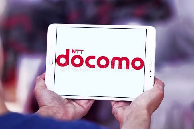 MarsUniversityX's tweet photo. JUST IN:— Japan’s largest carrier, NTT Docomo, has partnered with SpaceX to launch Starlink Direct-to-Cell service in early 2026. 
The company serves over 92 million subscribers. https://t.co/yMCm8vwVuy