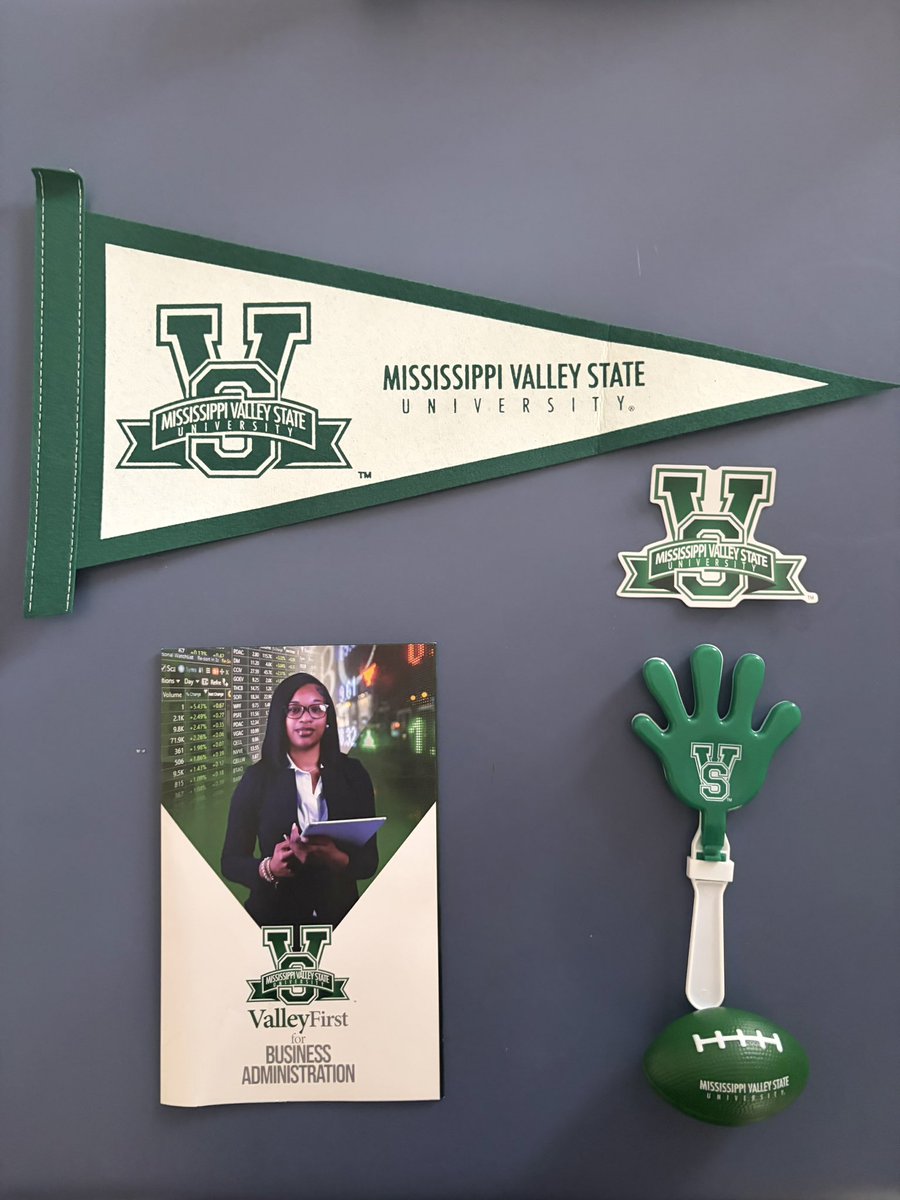 SkiiGladney's tweet photo. I forgot to thank Mississippi Valley State on the visit! Love the atmosphere &amp; how welcoming everybody was! @MVSUDEVILS https://t.co/DnFYreHXRp