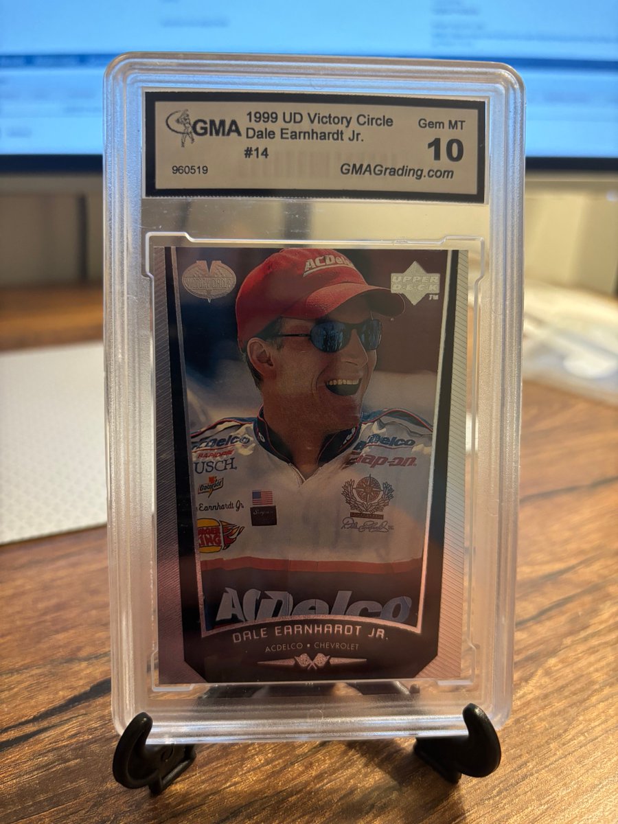 Ready for ⁦<a href="/DAYTONA/">Daytona International Speedway</a>⁩. Thanks again to ⁦<a href="/TheRealPetey21/">The Autograph Man</a>⁩!