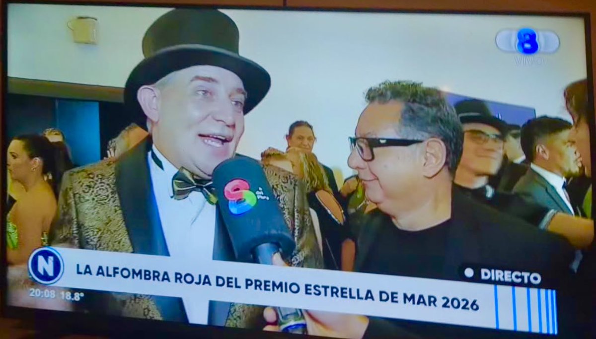 MAGOSINDIENTES's tweet image. #Movil en Vivo para el Noticiero de #Canal8 Mar del Plata desde la Alfombra roja #Prensa