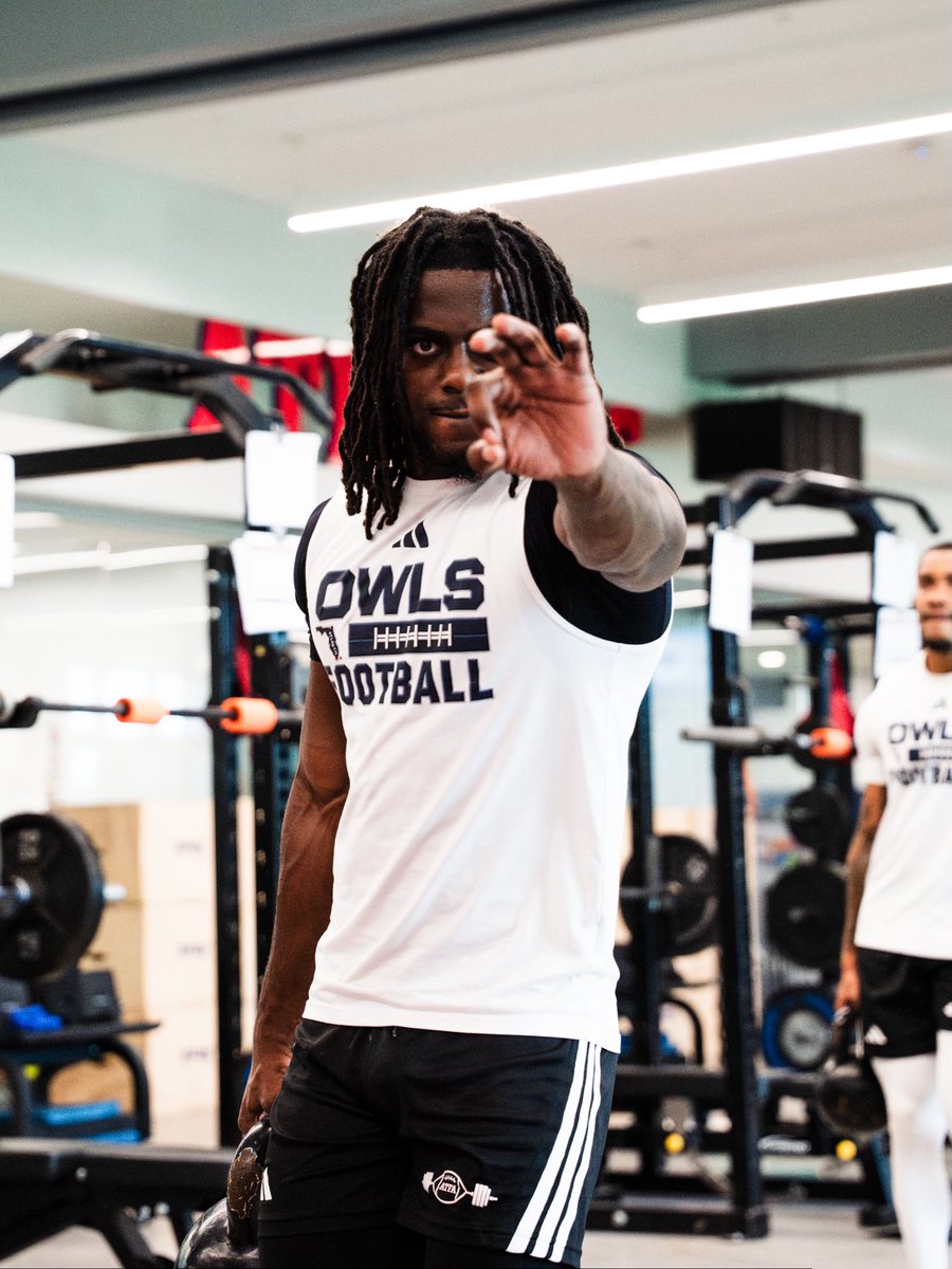 FAUFootball's tweet image. It’s all in the work ⛓️

#WIP🏝️