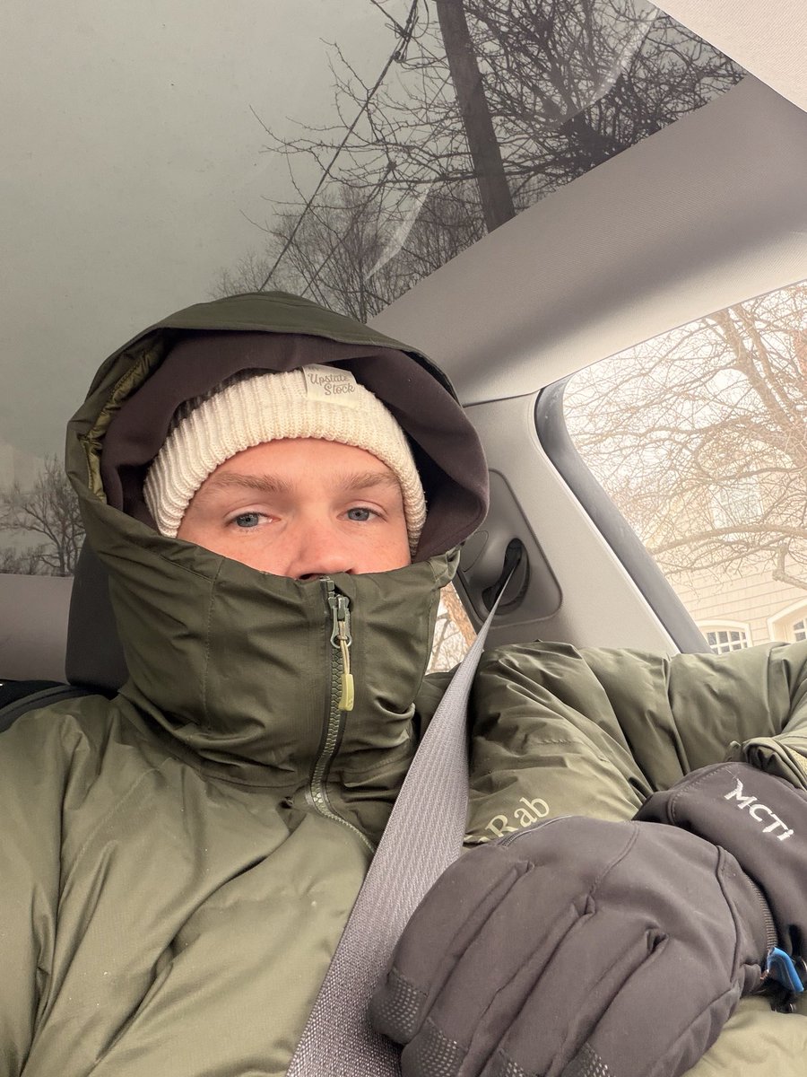 CollegewiseJoe's tweet photo. During the coldest three week stretch in NJ in recent memory my #Tesla decides the climate system is broken. And worst the earliest service appointment available is in 11 days. Be better @elonmusk https://t.co/mQzcF2faOx
