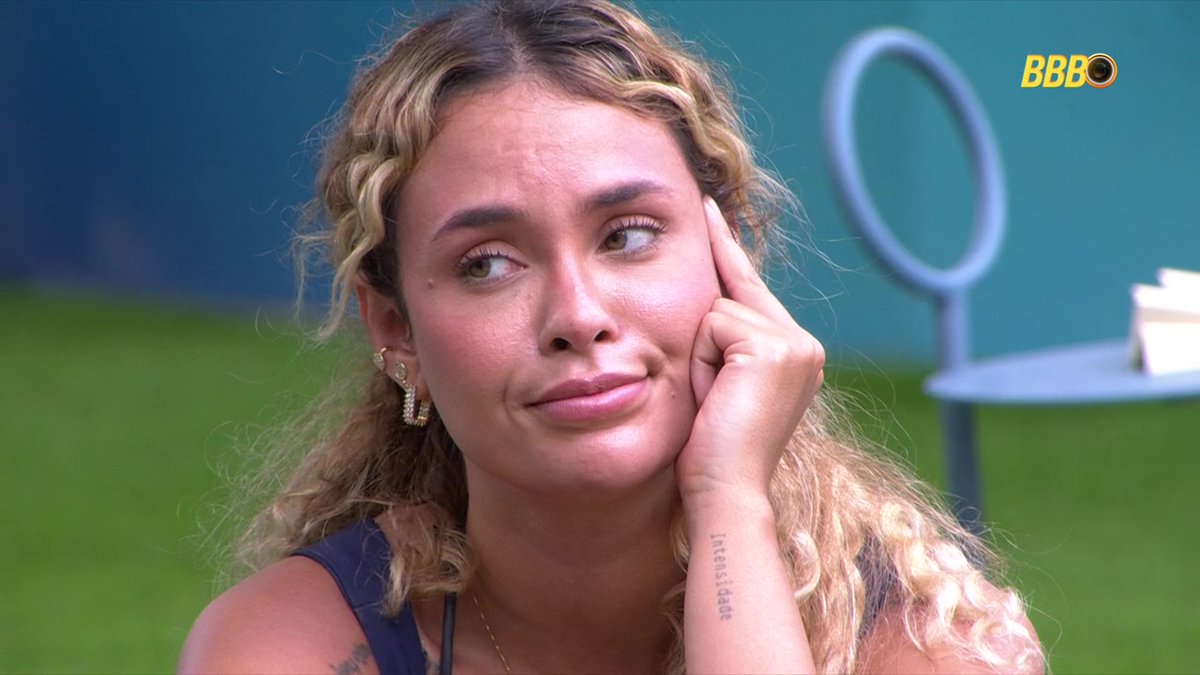 canalantenados's tweet photo. Sarah: "Até pra gente conseguir respirar um pouquinho, porque tá saindo só o povo que a gente é mais próximo. Eles não levaram nenhum susto ainda. A gente já levou alguns já."

Jonas: "Aí que tá."

Sarah: "Até quem saiu sem ser por Paredão... o PA, por exemplo. Eles não levaram nenhum susto ainda. Ninguém da galera deles saiu."

Jonas: "Exatamente. Não tá uma coisa..."

Sarah: "Não tá balanceado." #BBB26