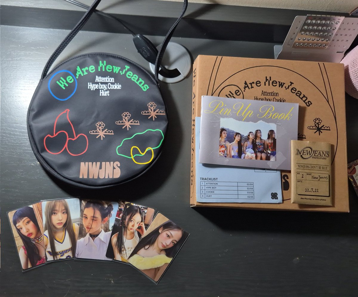 TBIBIbea2's tweet photo. Feedback muito do positivo para @febnmay pela venda da bag do newjeans, chegou tudo muito certinho e o envio.foi super rapido.
Muito obrigadaaaaa 💛 https://t.co/iPte9uj0sd