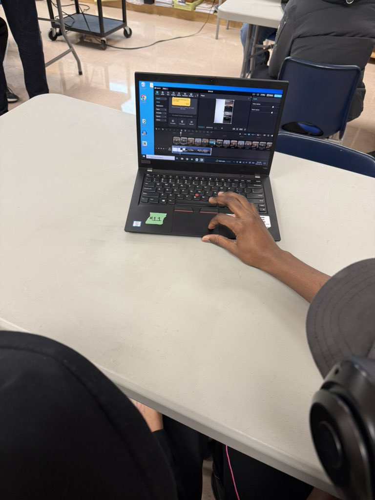 Mrs. Alves tweet media