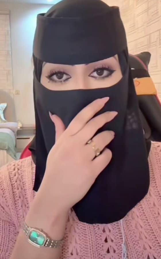♥أّلَمًلَکْهّـ بًتٌـوٌأّضًـعٌهّـأّء ♥{15k} tweet media