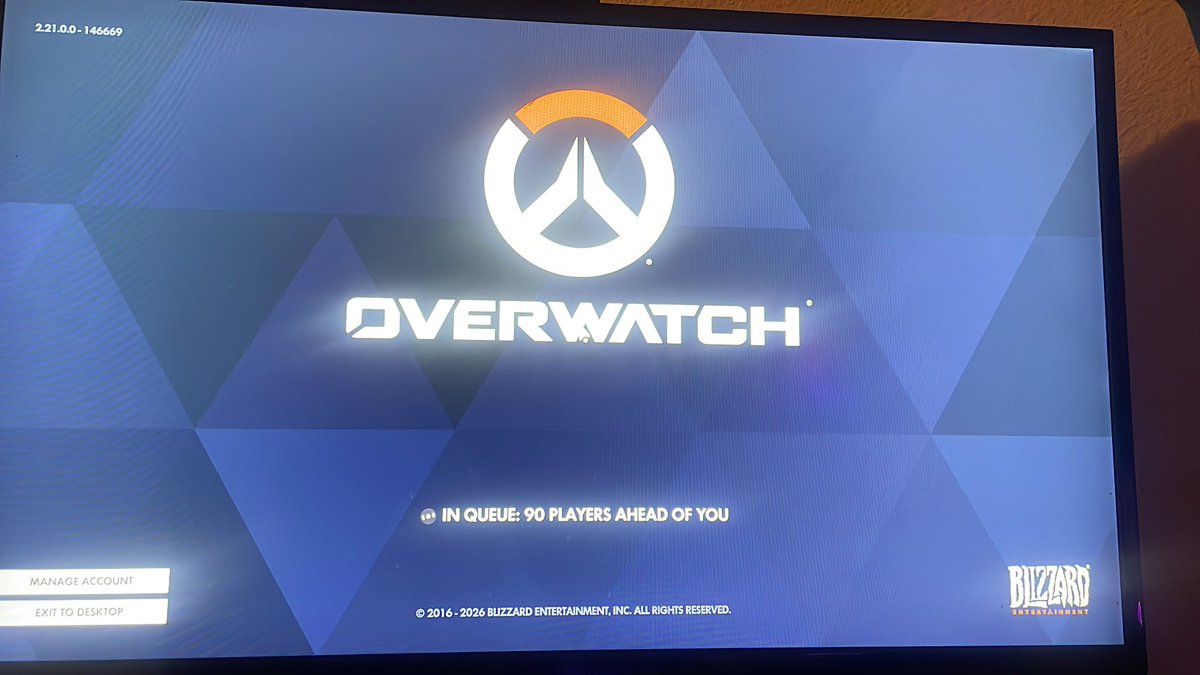 Gonna try to stream the new update for Overwatch! I haven’t played in so long—if it lets me play 👁️👄👁️