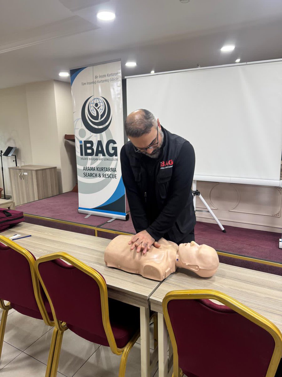 ibagsar's tweet photo. İBAG Arama Kurtarma ekibimizin  İlk Yardımcı sertifikalarının grup güncelleme eğitimleri devam etmektedir.

Eğitimlerle afetlere hazırlanıyoruz.

İBAG ARAMA KURTARMA

#i̇bagaramakurtarma #ilkyardim https://t.co/HvC0treKcO
