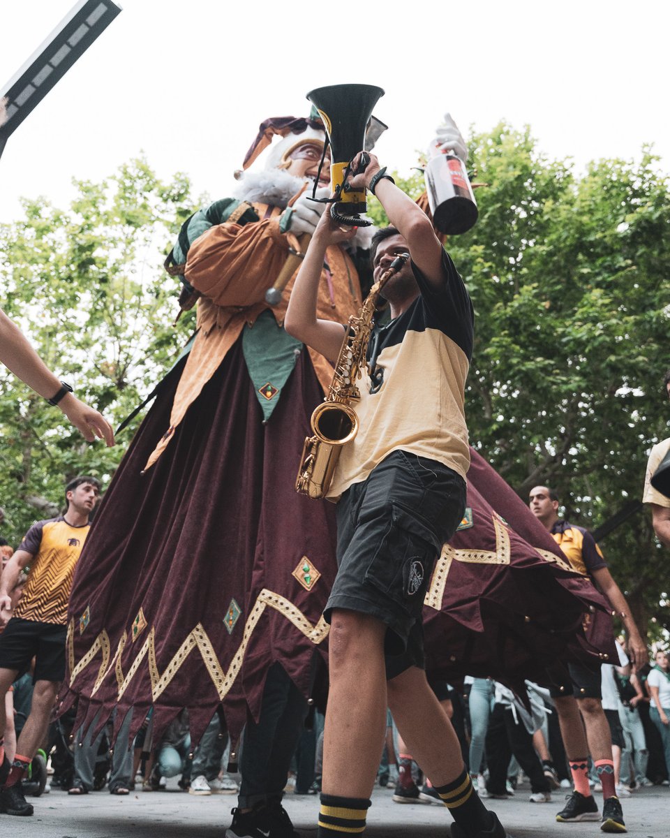 🚨 DISSABTE DE CARNAVAL 🚨
A la tarda, rúa de Carnaval de Sallent 🎭
Festa, bon ambient i molta canya amb la #XarangaTocabemolls 💥
#CarnavalSallent #Xaranga