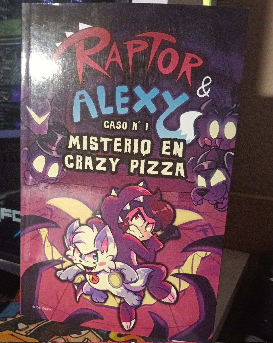 IrenelvsRaptor's tweet photo. ME LLEGO EL LIBROOOOO :3333 ❤️✨✨✨ https://t.co/XVeSTklYfu