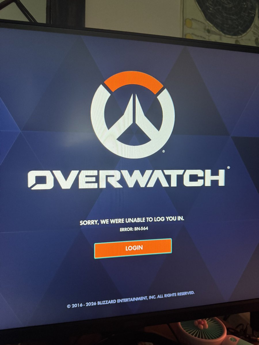 _milkmachine's tweet photo. Overwatch is pissing me off rn https://t.co/afpHM5ZuMg