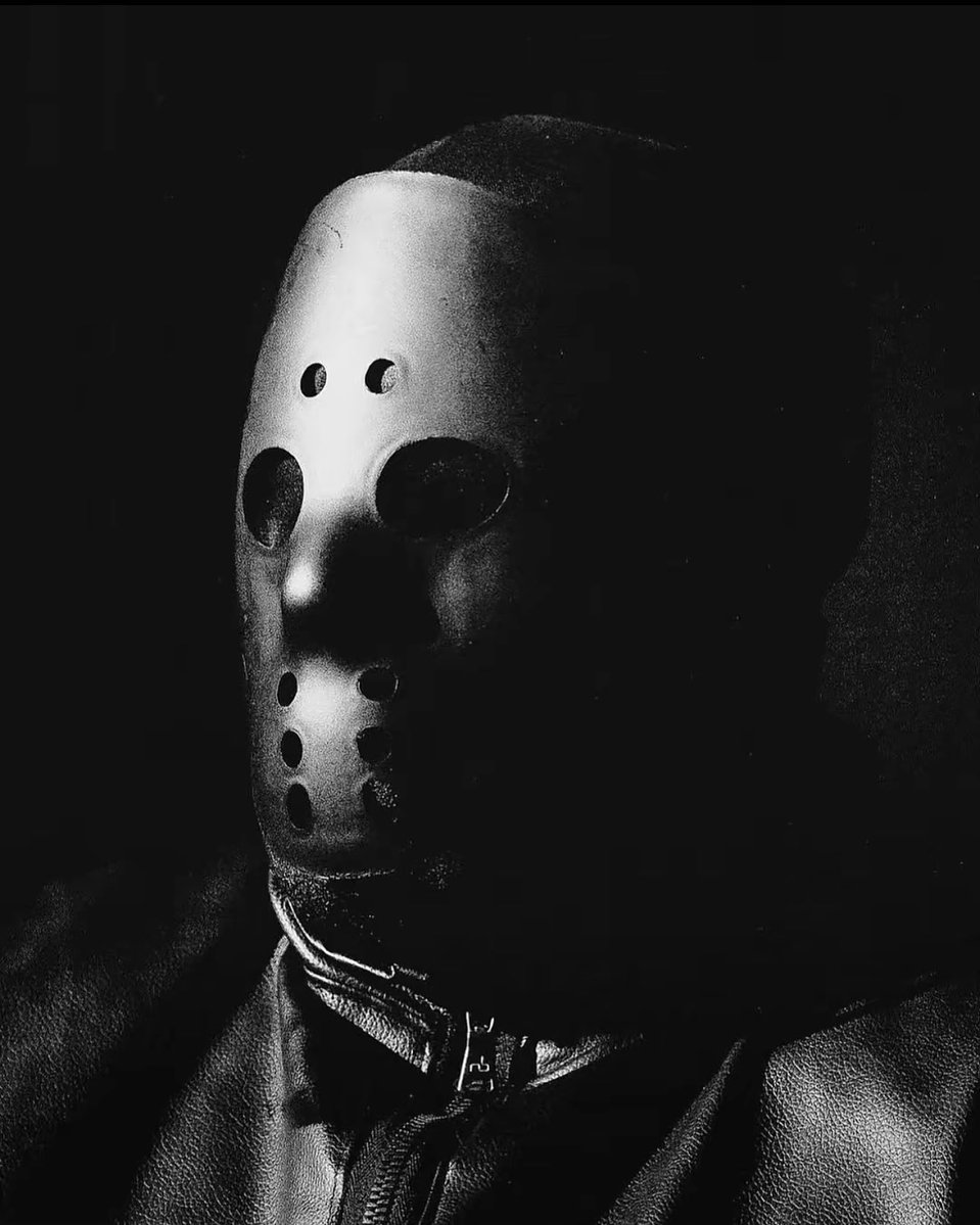 2 YEARS AGO
VULTURES 1 DROPPED