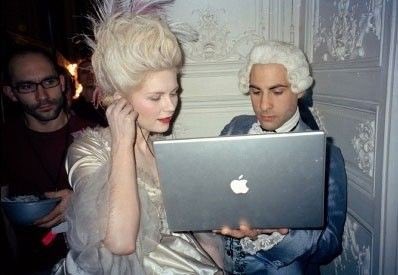 spotiden fav listeyi açıp pinterest kaydırma saatim geldi