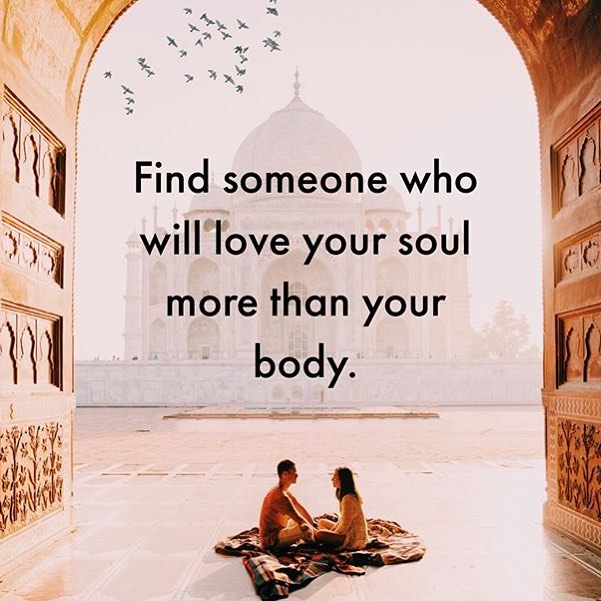 motivated_life1's tweet photo. What catches your eye first: a captivating mind or a stunning body? 🤔💭 What lasts longer: a mind or a body? #MindVsBody https://t.co/z4WXxzP797