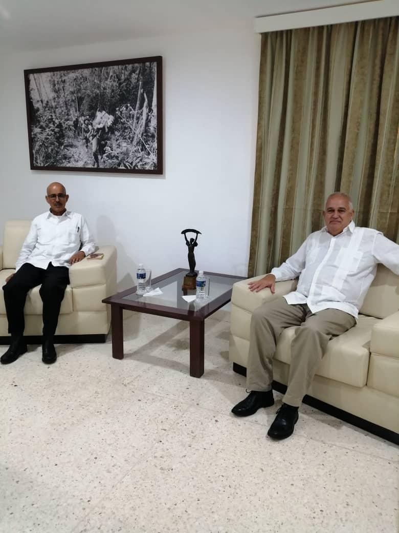 Sostuve fraternal encuentro con Embajador de la República Árabe Saharaui Democrática, Brahim Mohamed Mahmud, quien reiteró firme solidaridad del Frente Polisario con la Revolución y pueblo cubano. Intercambiamos además sobre la próxima celebración del 50 aniversario de la RASD.