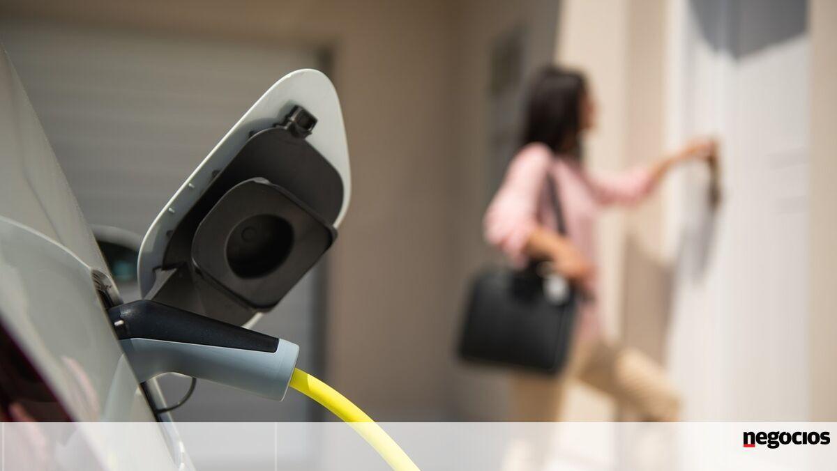 Portugal brilha nas vendas de elétricos, mas “começa a ser grave” a rede para os carregar ebx.sh/yCulPP