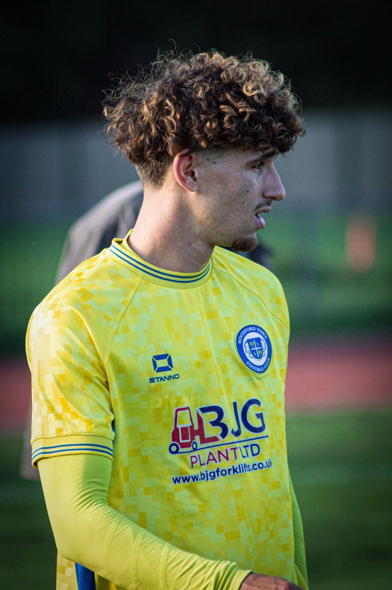 Woodford Town FC tweet media
