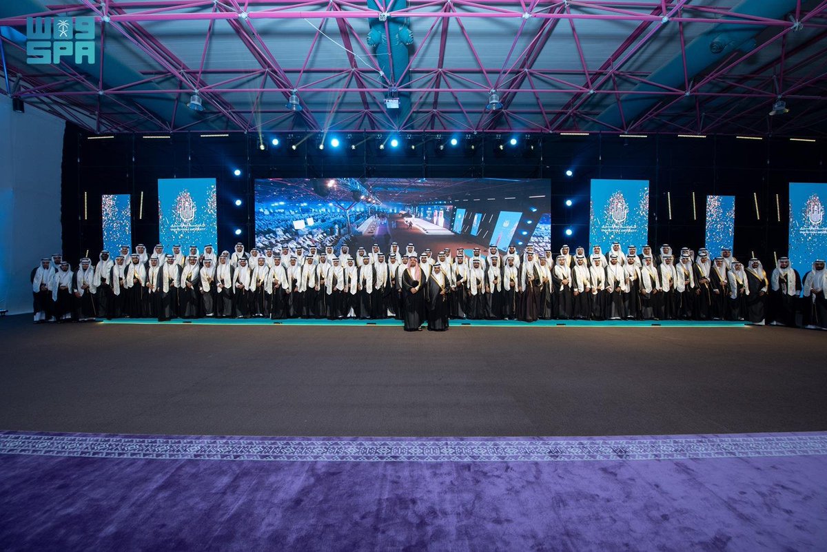 SPAregions's tweet photo. نائب أمير منطقة مكة المكرمة يشهد حفل تخريج الدفعة الـ74 من جامعة أم القرى.
https://t.co/EdrnXNZvEE
#واس https://t.co/siOJVch2i9