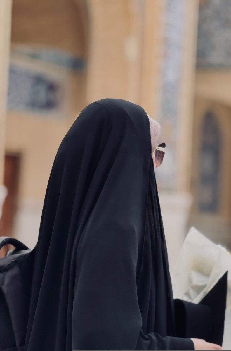 ما دِمت تُجادل القدر ستبقى متعباً 
وحين تقول : سلمتُ يارب 
يهدأ كل شيء  حتى ما حسبته مستحيلاً 😌✨