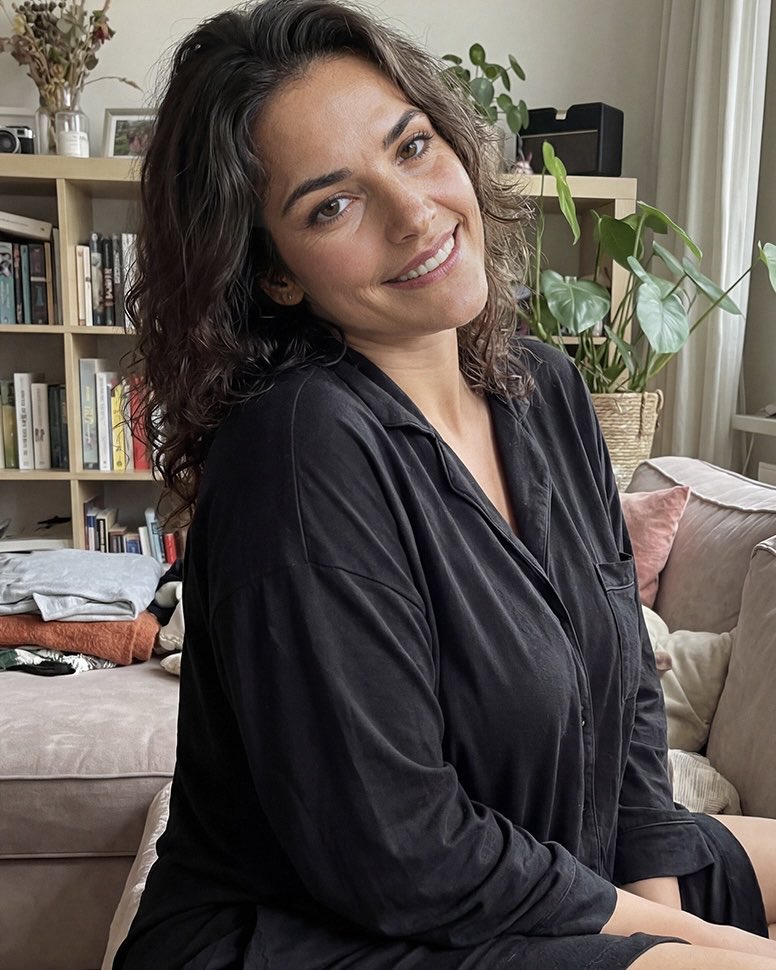 Molly Fernandes tweet media