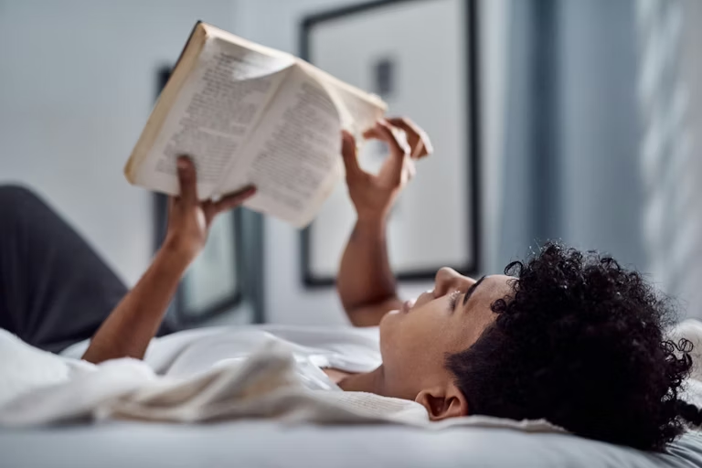 Lettres_edu_num's tweet image. 📖 #Lecture | #EspritCritique

🔶 « Contre le stress et le doomscrolling, les atouts de la lecture approfondie » @FR_Conversation : contre la passivité mise en place par les réseaux sociaux, la #LectureApprofondie pour restaurer l’#attention 

👉 theconversation.com/contre-le-stre…