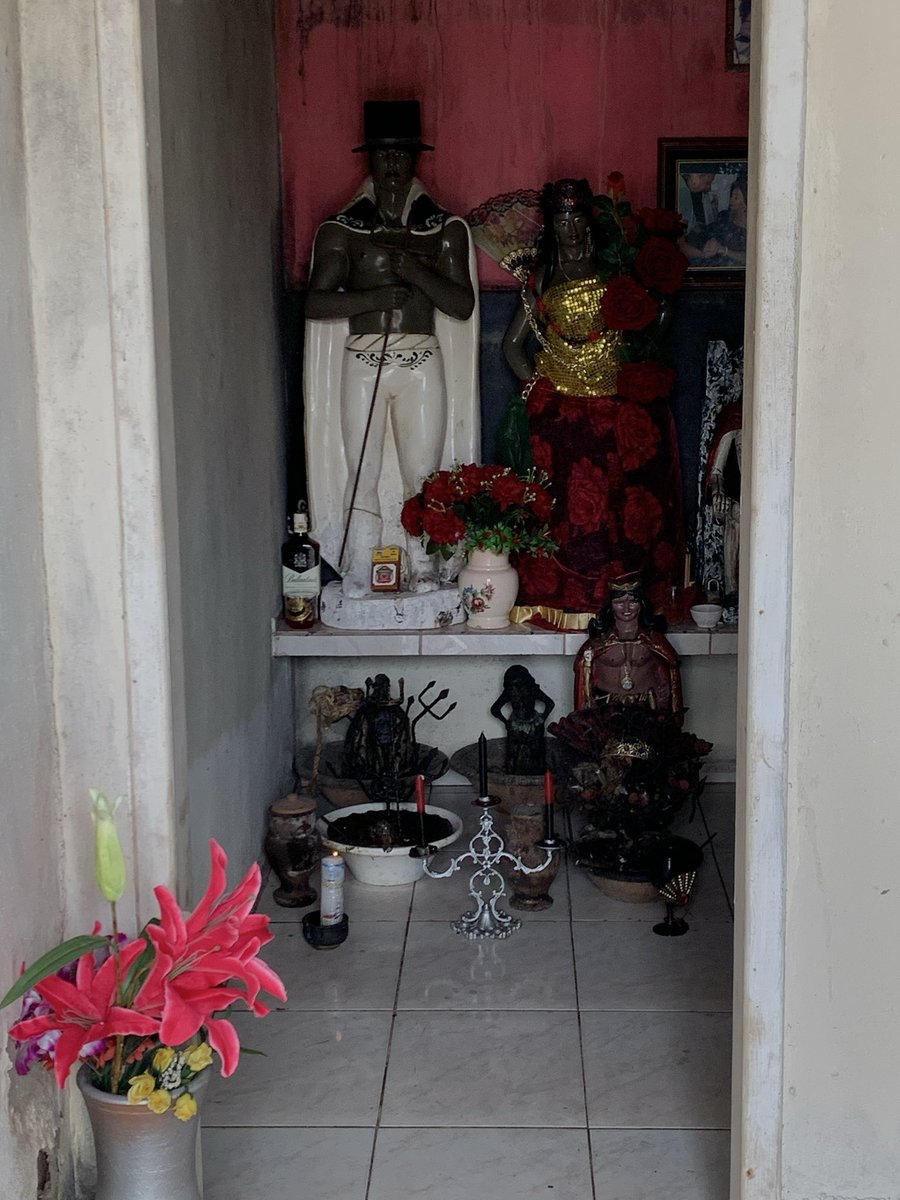 MulamboDCA's tweet photo. Que exú proteja-nos de toda maldade do ser humano ~✨🔮 https://t.co/y4pFd5An5n
