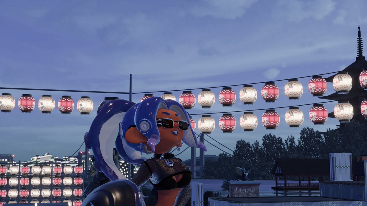 "woah, check this place out!" 🏮✨