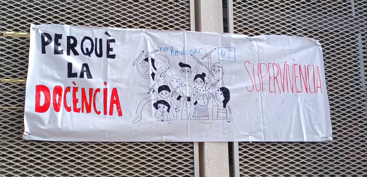 USTEC_Tarragona's tweet photo. Centres de Tarragona que ja estan preparats per demà 🔥

- Sarral
- Eugeni d’Ors
- Candela 

#DignifiquemLaProfessió #VagaEducativa #vaga11F https://t.co/czdTegOkfl