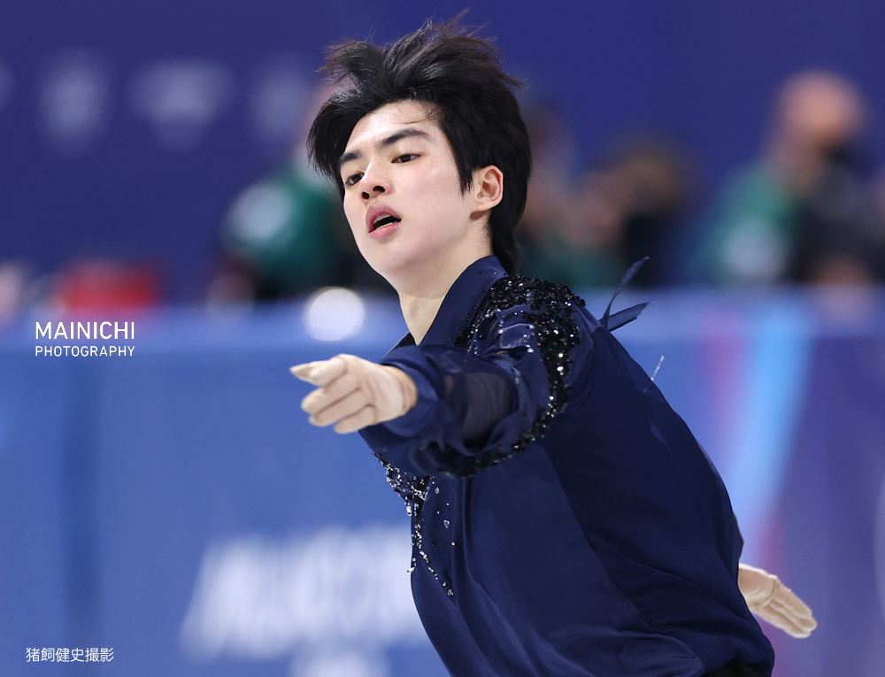mainichiphoto's tweet image. ミラノ・コルティナ冬季五輪はフィギュアスケート男子SPが行われており、この後第４グループに三浦佳生選手が、第５グループで佐藤駿選手、鍵山優真選手が登場します。写真は現在トップの韓国の車俊煥（チャ・ジュンファン）選手です。

写真特集→mainichi.jp/graphs/2026021…
#Olympics