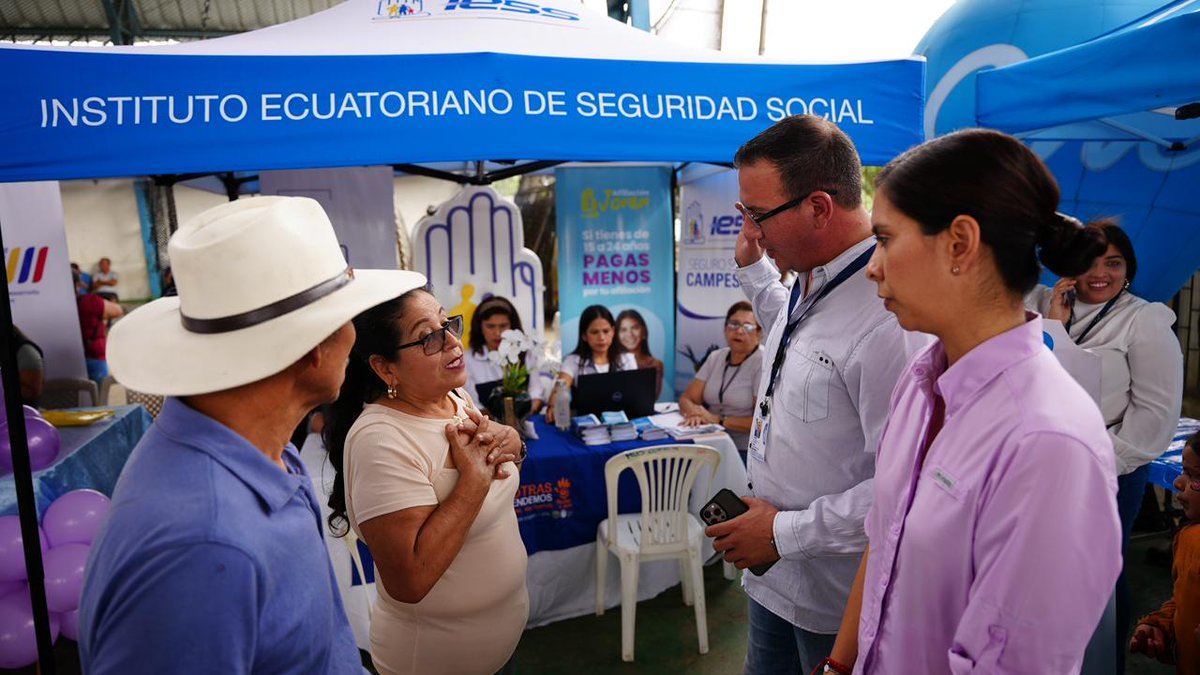 IESS_Manabi's tweet photo. #IESSenTerritorio | @IESS_Manabi y @IESS_SSC presentes en las Brigadas Sociales por #ElNuevoEcuador, en beneficio de los ciudadanos de #Cascol.
🤝 En nuestro stand brindamos información y acompañamiento en temas como:
📌 Asesoría de afiliación
📌 Trámites ciudadanos https://t.co/VH29RVZ6hC