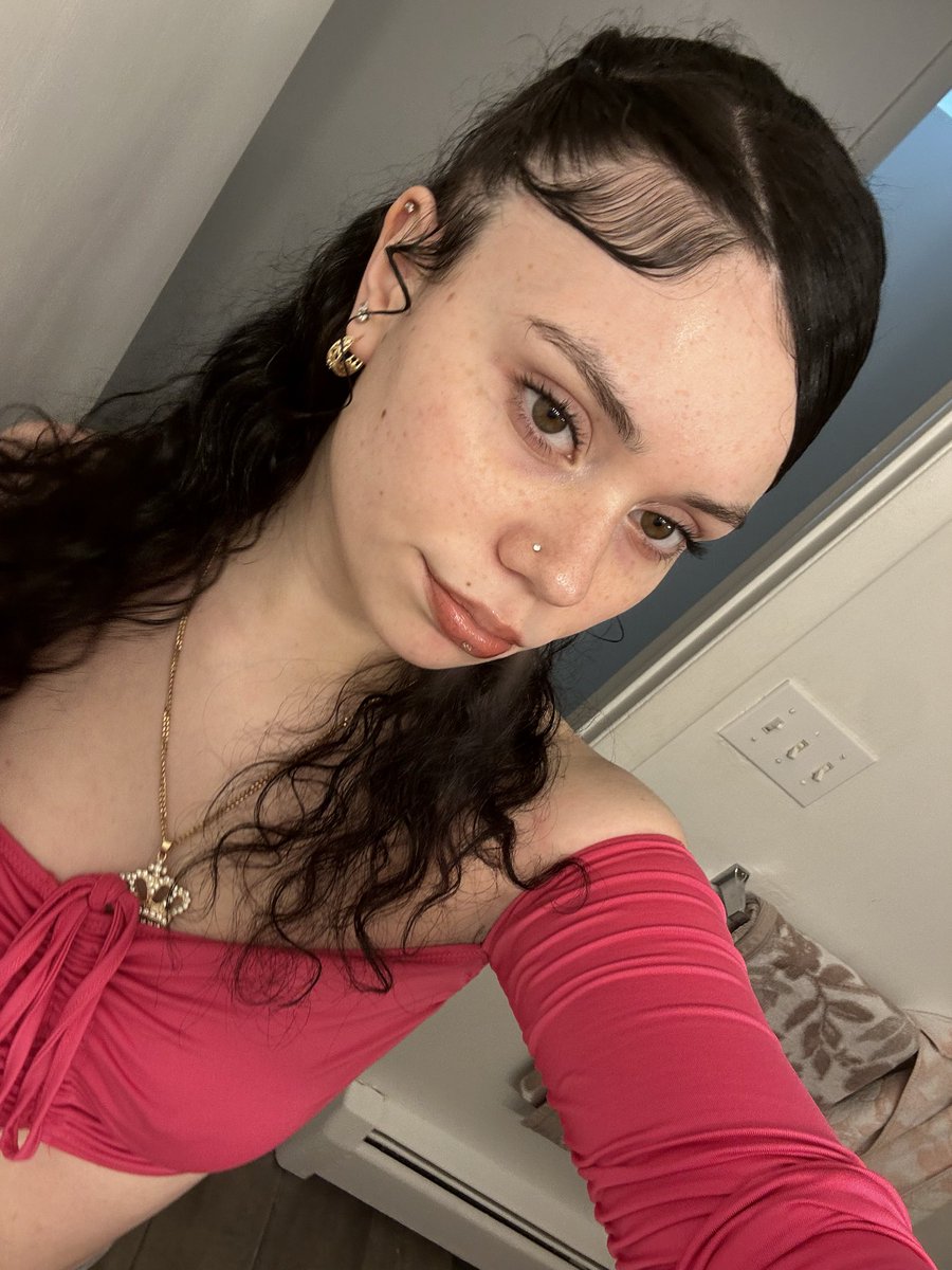 lexi tweet media