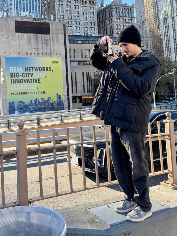 🚨OPPORTUNITY FOR RLCS BOSTON MAJOR🚨

I am looking to shoot some content for an organization during this Boston Major.
Besides being an RLCS Coach for 5 years, I am also a filmmaker/content producer. I live in Boston which makes it convenient.

📩DM is open!