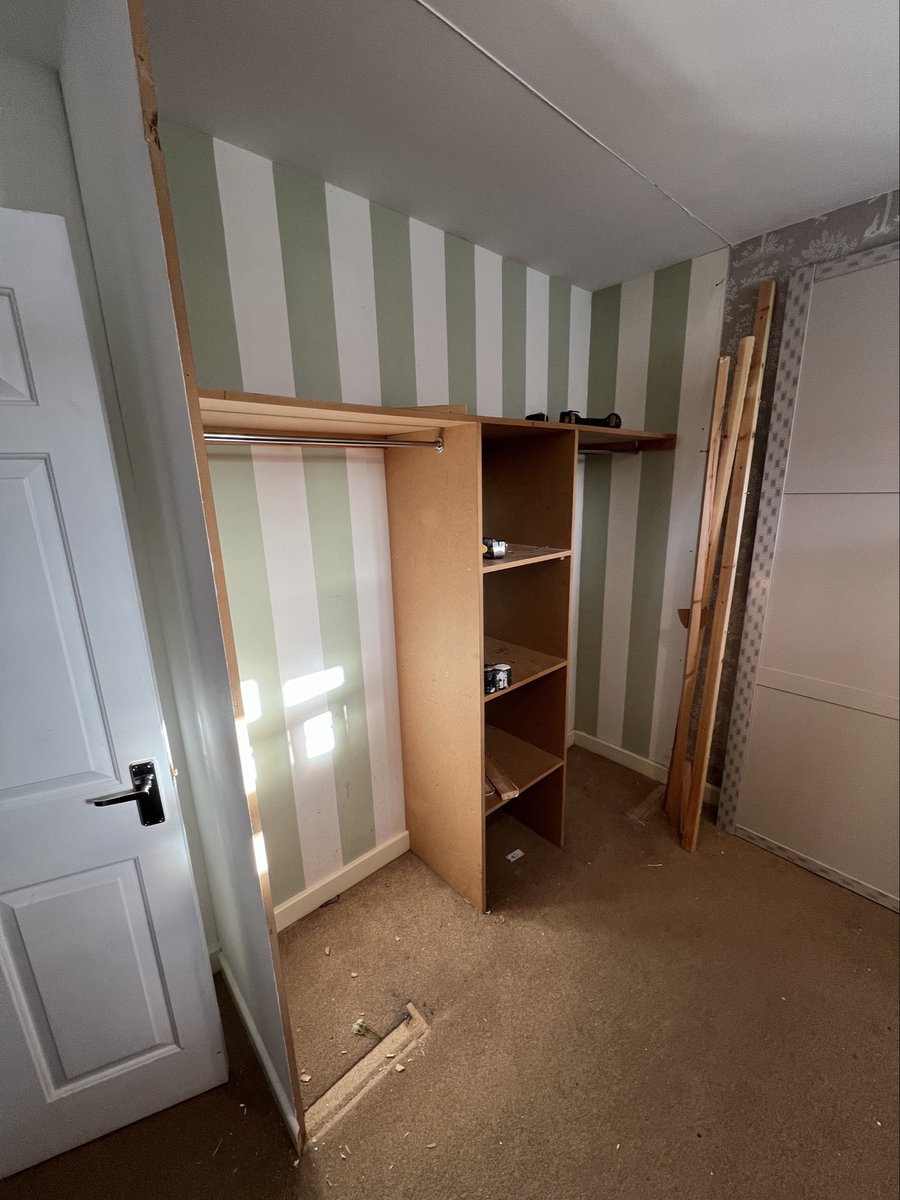 SimonHandyman's tweet photo. Sliding wardrobe installed this week in Burntwood (customer to paint)
#HomeImprovements 
#diy
#lichfield
#cannock
#staffordshire https://t.co/gMnCh5O06K