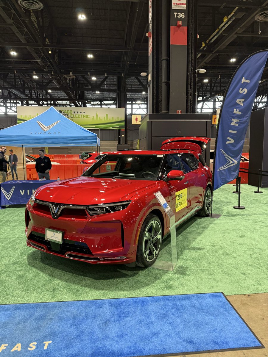 Chicago Auto Show tweet media