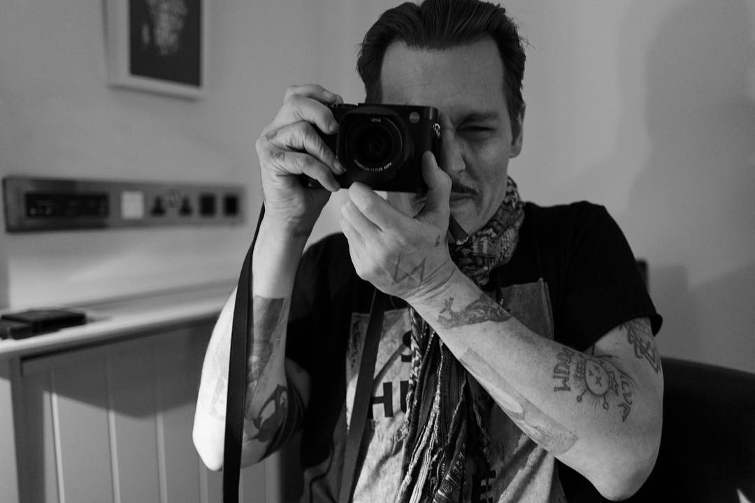 Johnny_depp_ru_'s tweet image. Ph by @gregwilliamsphotography

10 February, 2017

#JohnnyDepp #depphead #justiceforjohnnydepp #JohnnyDeppIsABeautifulSoul #ThankYouDior #dior #JohnnyDeppIsALegend