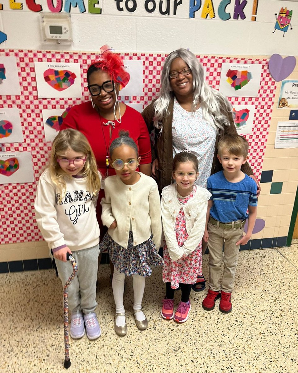 vbschools's tweet image. Our VBCPS students are 100 days wiser! 🎉

Students across VBCPS celebrated the 100th day of school by reflecting on learning, growth, and all they’ve accomplished so far.

#WeAreVBSchools #100thDayofSchool