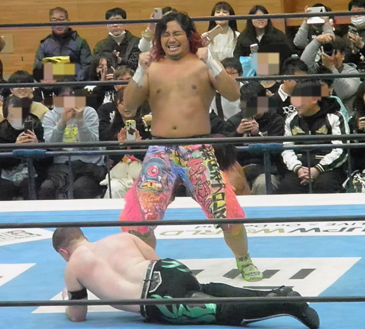 T43119T's tweet photo. 2026 2.7
新日本プロレスリング
大阪タケダハムはびきのコロシアム
高橋ヒロム選手
#高橋ヒロム選手
#njwp
#njnbg https://t.co/gPZwj8ELFw